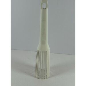1990's Vintage Pyrex Accessories White Plastic Whisk Made In USA 2106-1